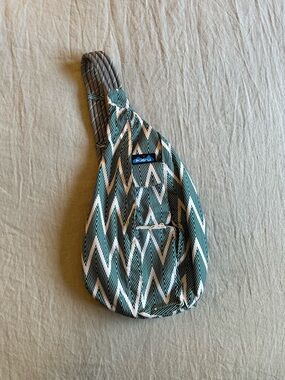 Kavu Teal and White Chevron Rope Sling Bag